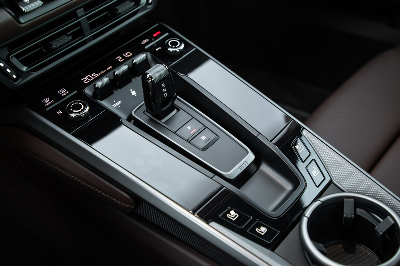 Illustration for article titled Here's How to Tell the New Porsche 911 From the Old One